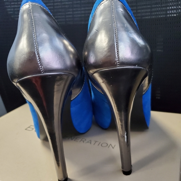 Shoes - Picture 2 of 4